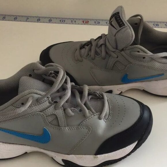 Boys' Shoes Nike 5.5Y - Picture 5 of 7